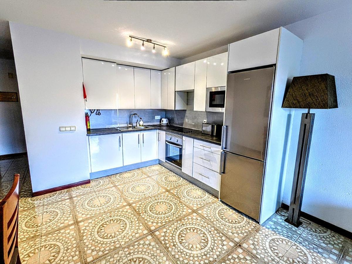 Luxury Newly Refurbished Modern Apartment With Stunning Mountain Views - Xmas And Ny 2025-2026 Now Booking San Miguel de Abona Ngoại thất bức ảnh